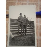 Фото курящий немец с немцем