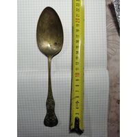 Ложка старинная. Старт с 2-х рублей. Смотрите другие лоты, много интересного.