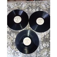 Набор виниловых пластинок  3 шт .
