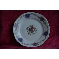 Блюдо  ( Богемия )   23,5 см  (  целое )
