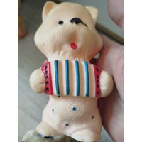 Игрушка ссср,пёсик,резина,с рубля