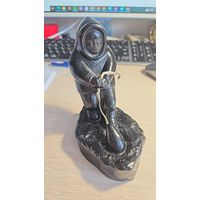 Эскимосский охотник Boma Inuit резная резиновая печать скульптура