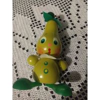 Деревянная игрушка Груша из СССР.