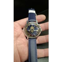 Не частые часы Восток 1945 - 1985 СССР. Идут. Точность не проверял. Без репассажа. Состояние на фото. Ремешок если без торга.