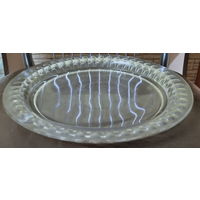 Поднос, тарелка, стекло. Клеймо Уршельский стеклозавод им. 10 годовщины Октября. пос. Уршель, Гусь-Хрустальный р-н, Владимирская обл., 1973-1983 гг.