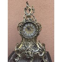 Красивые настольные тяжелые кварцевые часы, Европа, латунь, много лотов с рубля