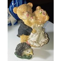 Танцующие Медведи с ёжиком .