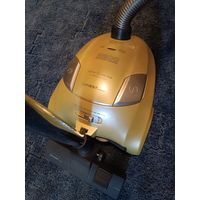 Пылесос First Rico 2200W мешок 3л сухая уборка