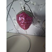 Елочная игрушка малина 2