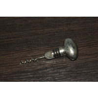 Металлический штопор.