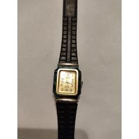 Часы женские Omax