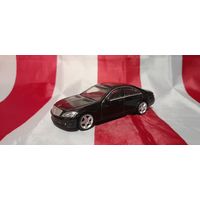 Mercedes-Benz S63 AMG | Rastar 1/43