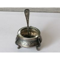 Икорница с ложечкой