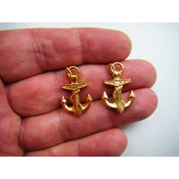 Якорьки на ленты безкозырки.