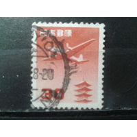 Япония, 1952. Самолет над пагодой