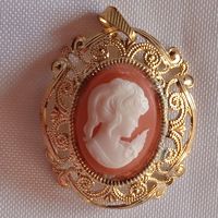 Винтажный кулон Камея