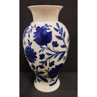 Ваза фарфоровая Цветы, высота 32 см. ФФЗ Минск