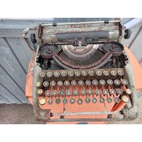Портативная (переносная) печатная машинка "Москва" в чемодане мод.3/4 1951-1958. Ретро СССР.