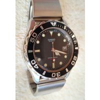 Часы Casio (кварц).