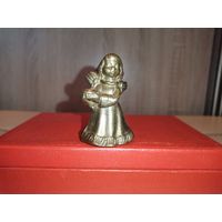 Бронзовый подсвечник-фигурка "Ангелочек", высота 6.5 см., тяжёлая фигурка.