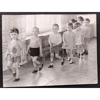 Фото детей в детском саду.8х11 см. 9х12 см.