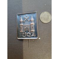 Значок тяжелый Рига