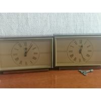 Часы механические настольные Весна.2шт.См.фото.70-е.