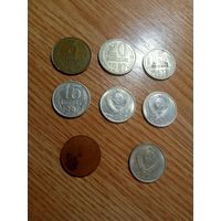 Монеты с браком. 8 штук.