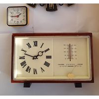 Часы маяк СССР  термометр барометр