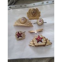 Значки одним лотом