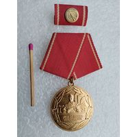 Знак ГДР. За безупречную службу в вооружённых силах 25 лет. тяжёлый