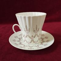 Чашка с блюдцем (чайная пара) Беседка, костяной фарфор. ЛФЗ