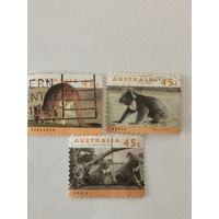 Три марки из серии "Кенгуру и коалы"