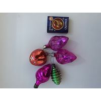 Лот елочных игрушек.