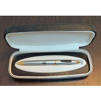 Коллекционная шариковая ручка Volcano Ctntrum в специальном футляре .